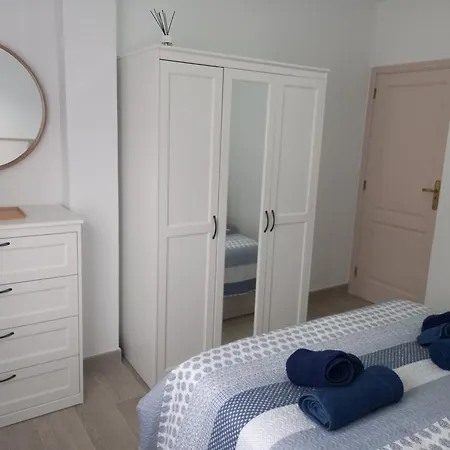 South Side Paradise, With Balcony Sea View And At 80 M Daire La Listada